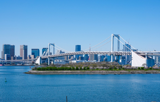 東京港を出航するすべての外国船